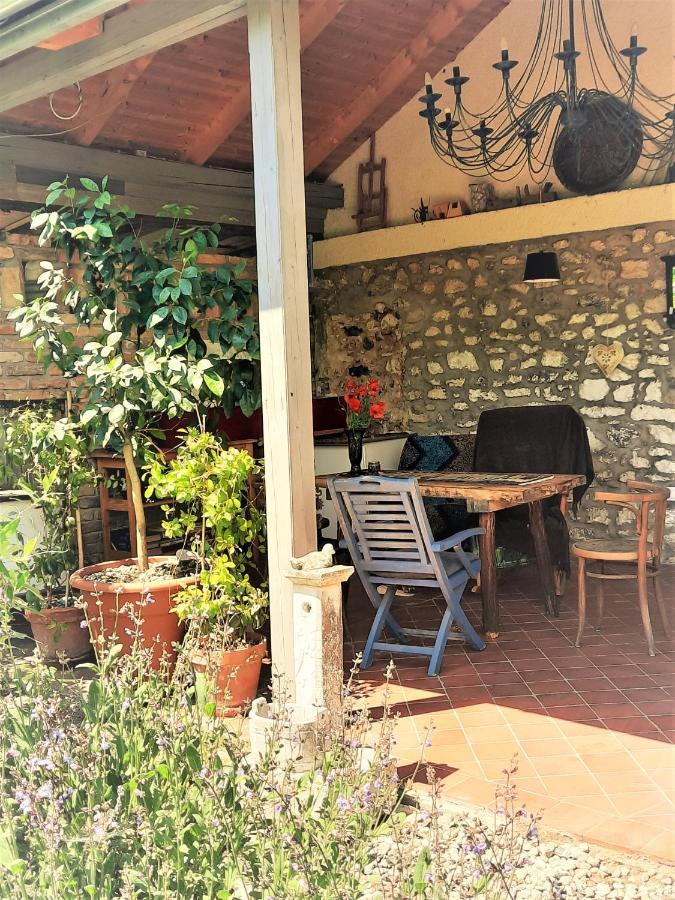 Patak Apartman, Diszel